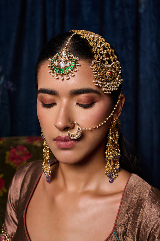 Chand Emerald Tikka With Pearl Drops