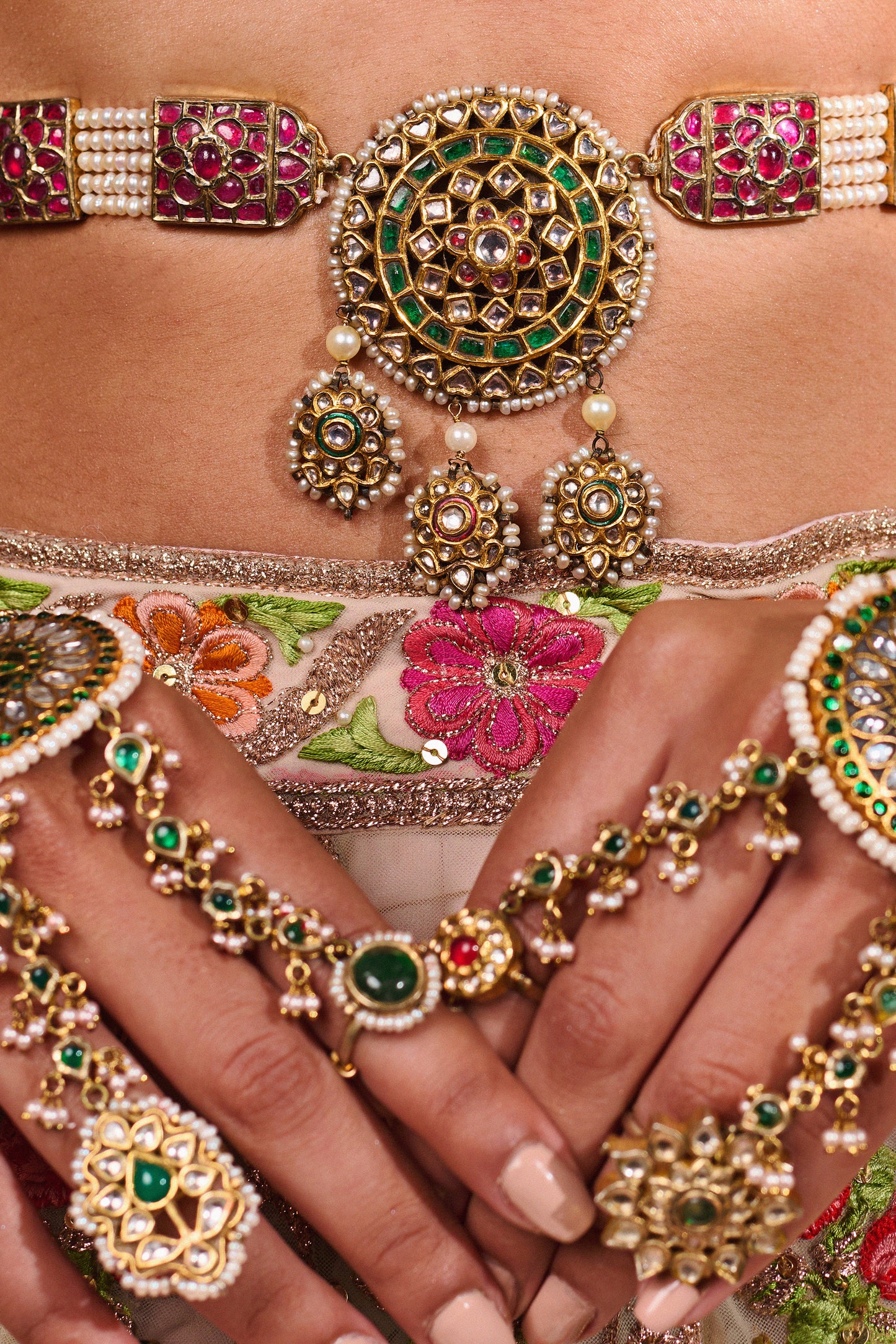 Gold Finish Kundan Polki Hathphool With Emerald Gemstones