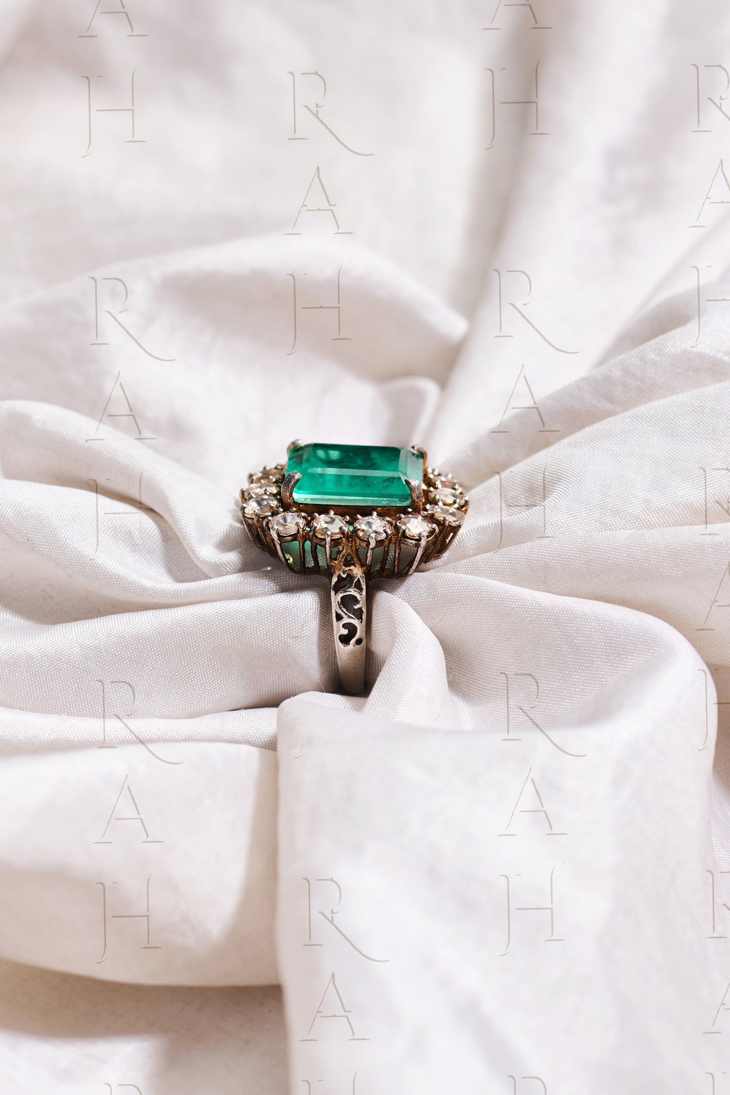 Emerald Grace Ring